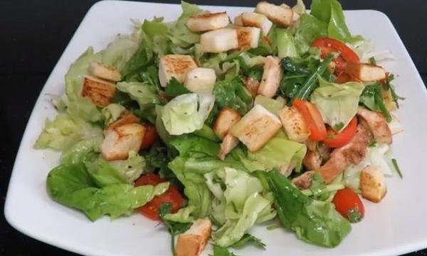 Салати з куркою