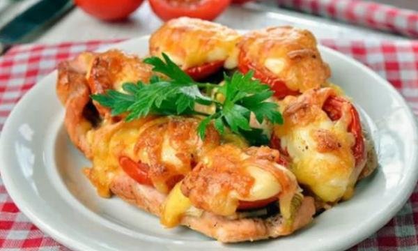 М’ясо по французьки з куркою