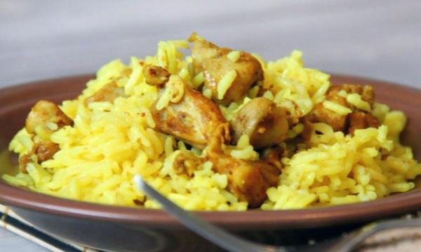 Плов у мультиварці з куркою