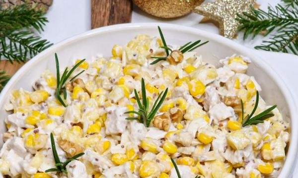 salat-z-kurochkoyu-ta-ananasom