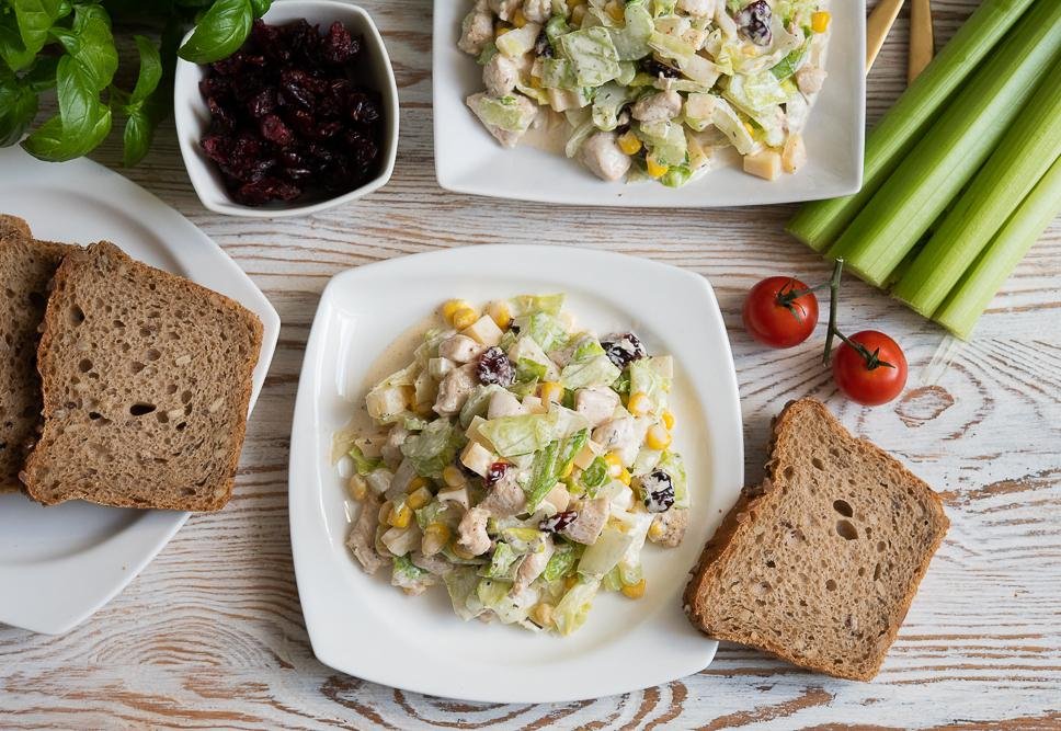 Рецепт салату з селери та курки