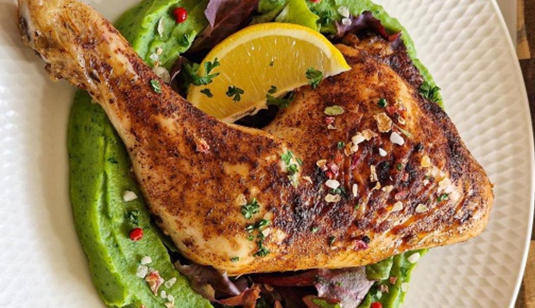 kuryachi-stegna-z-kartoplyanym-pyure