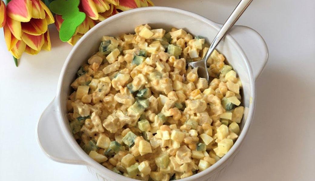 salat-z-kuryachim-file-ta-kukurudzoyu