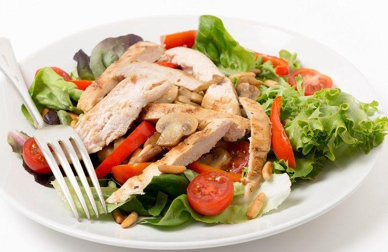 Салат з куркою і фетою